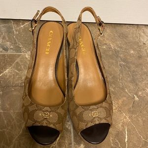 Coach Wedges